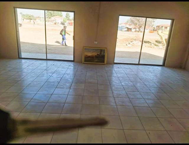 BUSINESS PROPERTY TO RENT IN MANKWENG